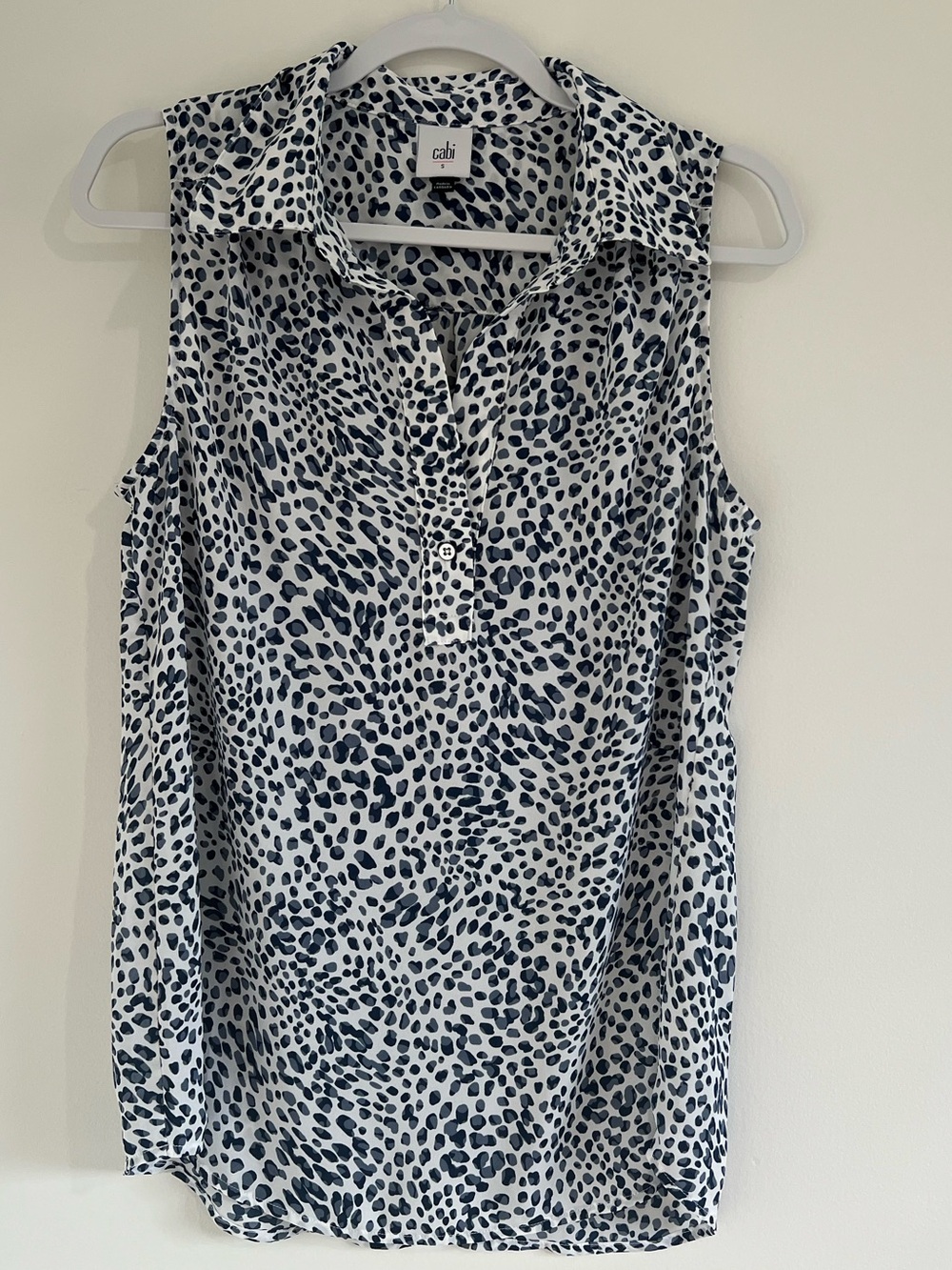 Cabi Sleeveless Navy Spot Collared Blouse